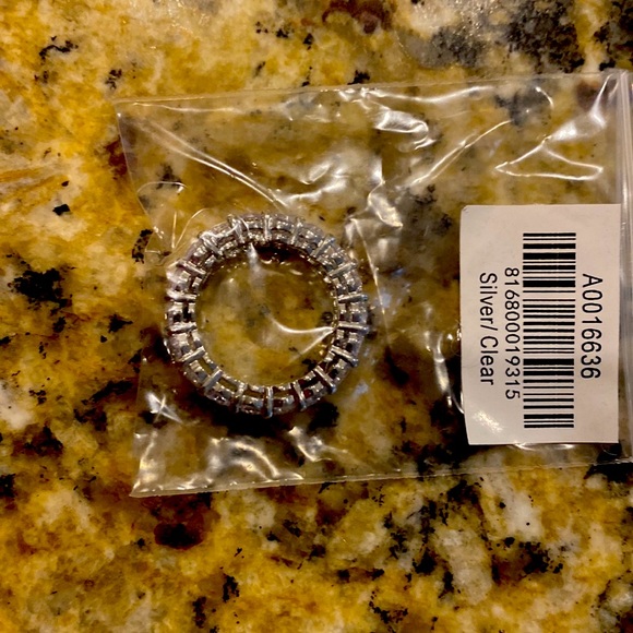 NEW Daniela Swaebe Sz 7 ETERNAL STAPLE 9.5CTW OVAL CUT ETERNITY BAND - SILVER - Picture 7 of 11